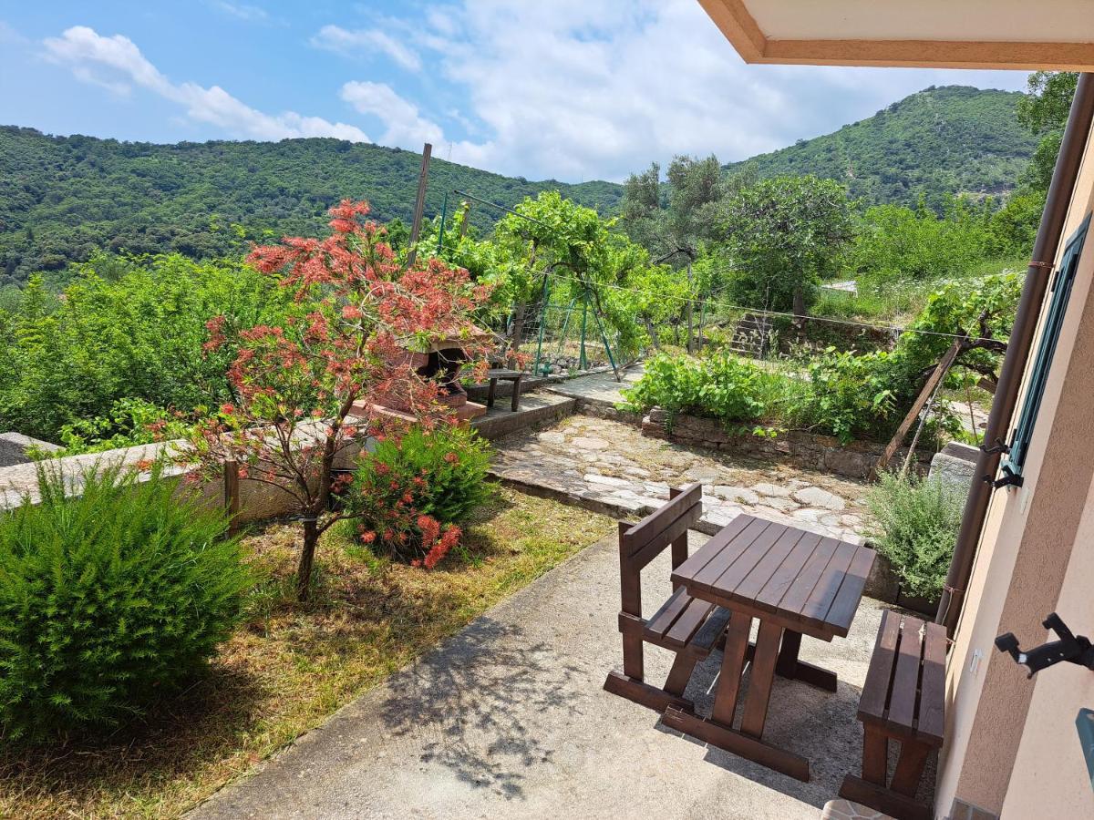 Holiday Home Sunny Hill 카메나리 외부 사진