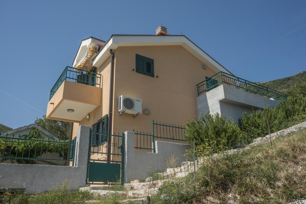 Holiday Home Sunny Hill 카메나리 객실 사진