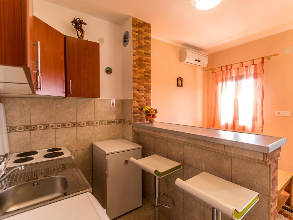 Holiday Home Sunny Hill 카메나리 객실 사진